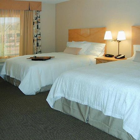 Hampton Inn & Suites Highland San Bernardino Rum bild