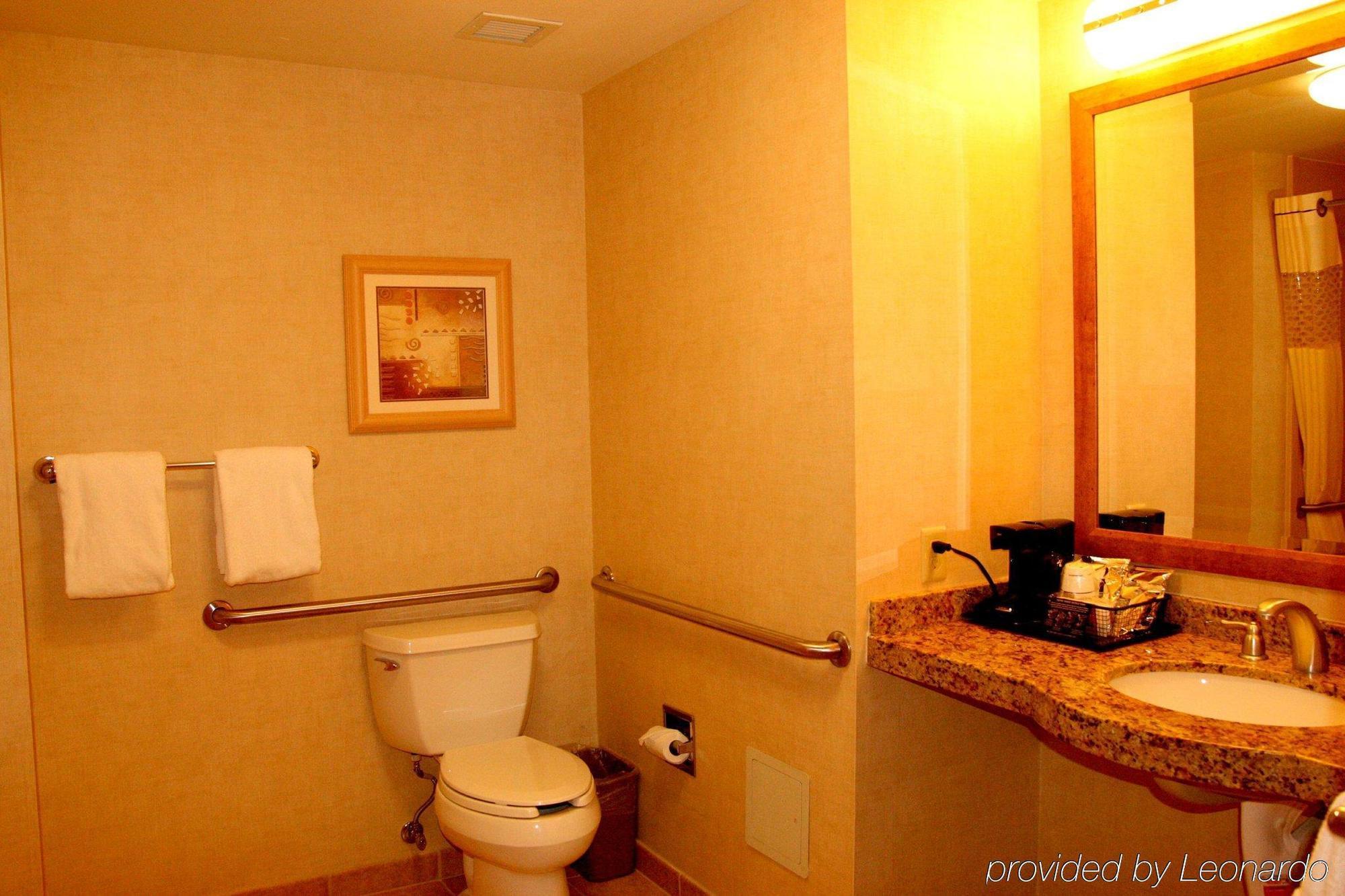 Hampton Inn & Suites Highland San Bernardino Rum bild